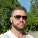 E cam tot ce îmi trebuie, compactă, puternică și ușor de folosit. O pot lua oriunde cu mine și mă ajută rapiditatea cu care pot să o montez.